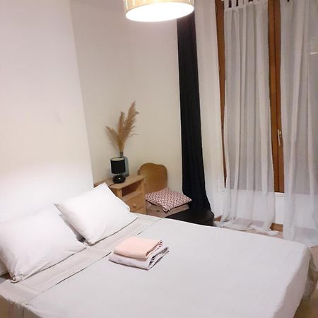 Ferienwohnung Calme Et Proche Tour Eiffel Paris Exterior foto